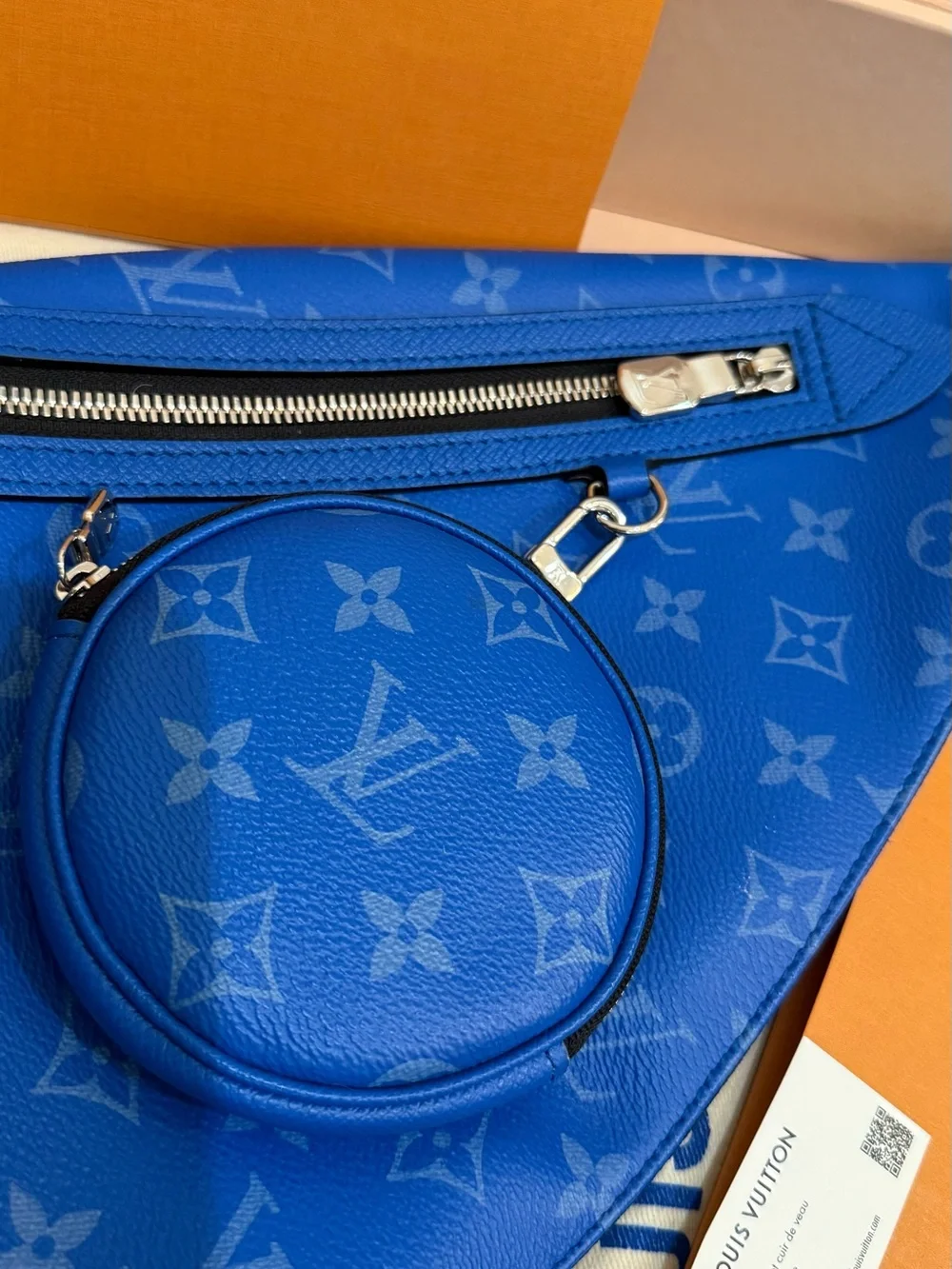 Louis Vuitton Monogram Blue Crossbody Sling bag with Round Pouch due M31075 new